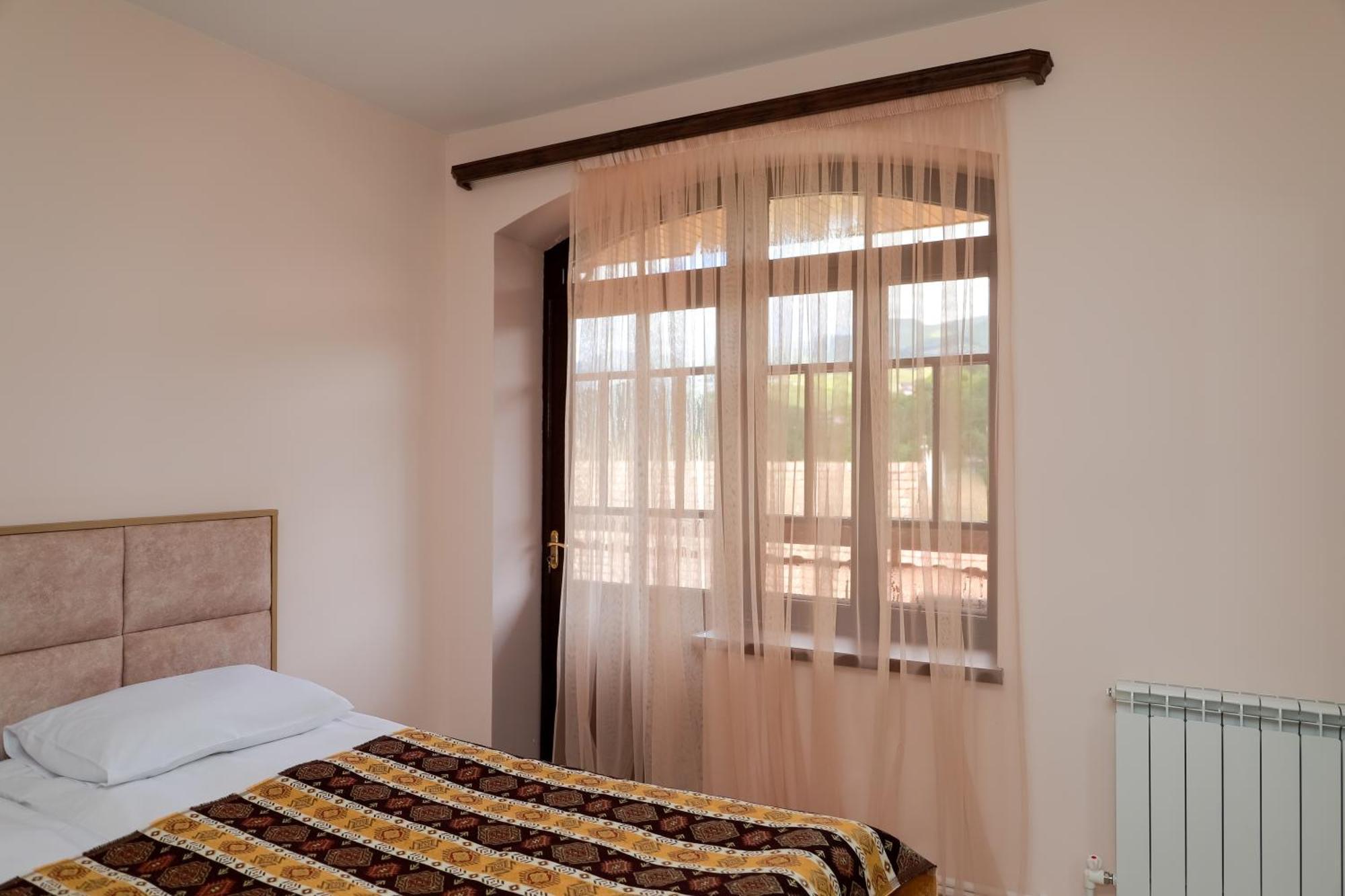 Hotel Dilijan Old Center المظهر الخارجي الصورة