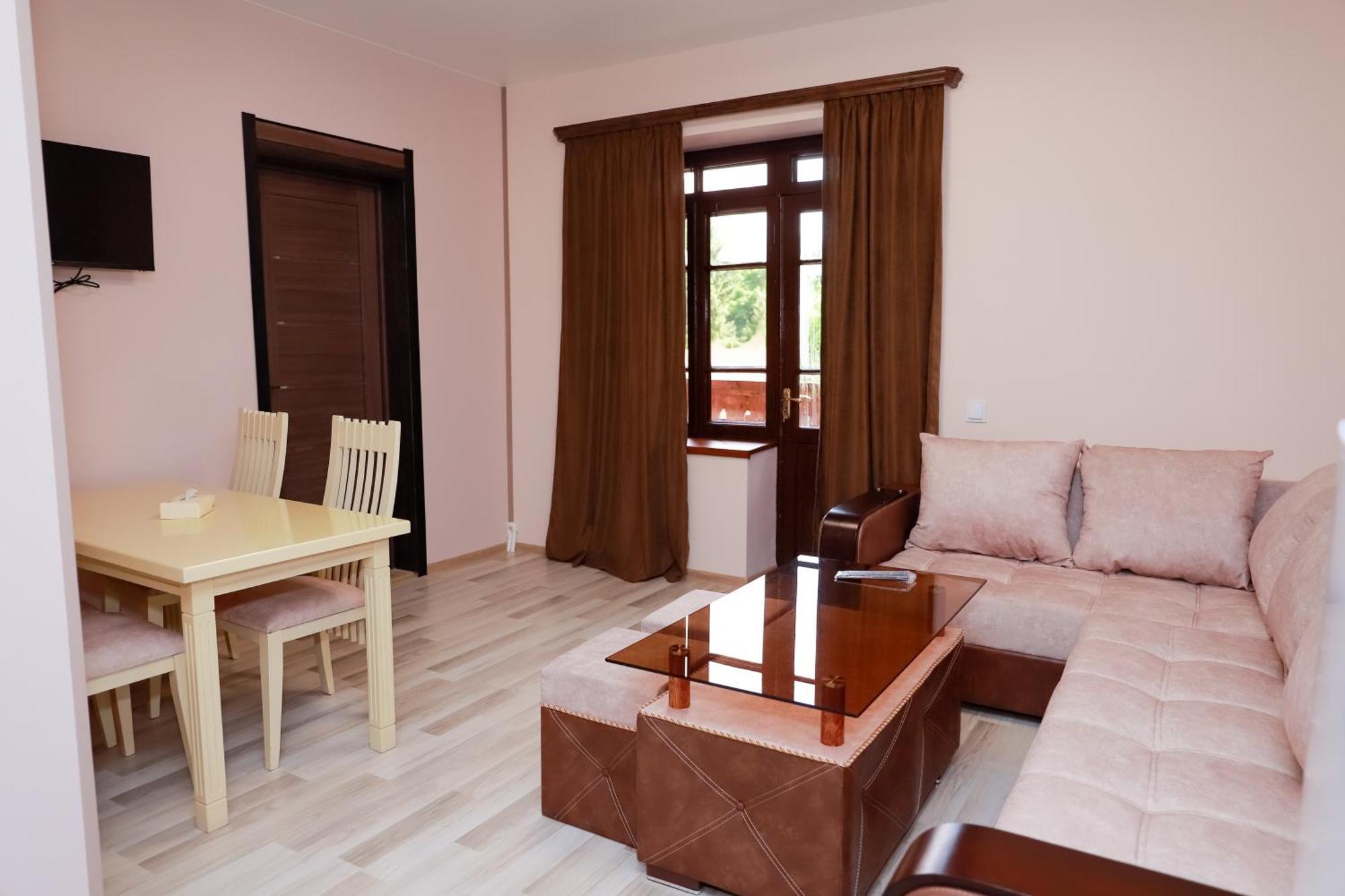 Hotel Dilijan Old Center المظهر الخارجي الصورة